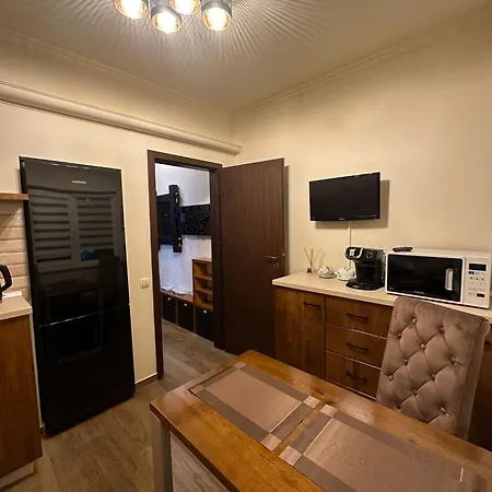 Unirii Square Apartament By Lucas Apartment